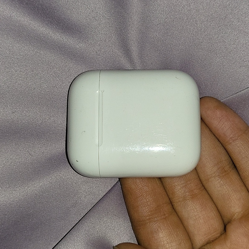 Apple Airpods CHARGING CASE 2nd Gen